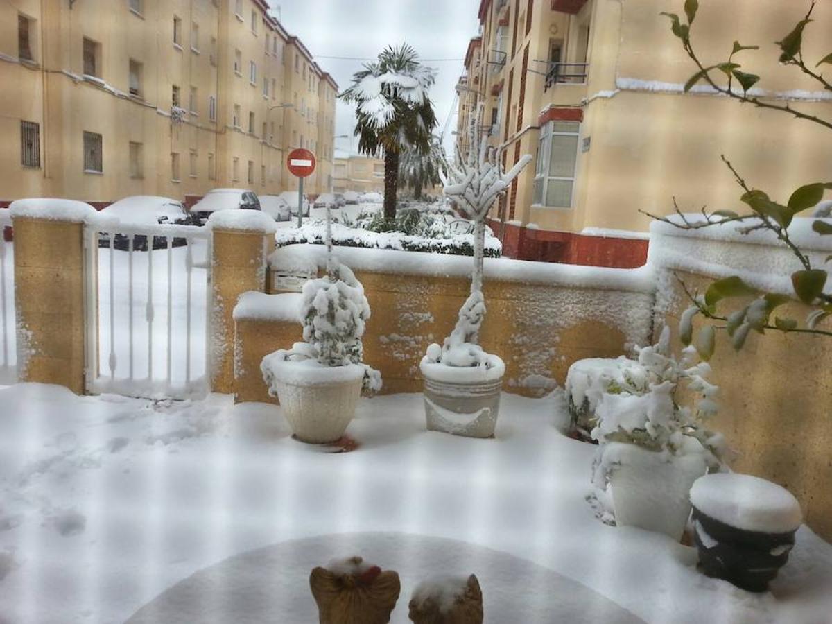 Carreteras con nieve en la Comunitat por el temporal de frío