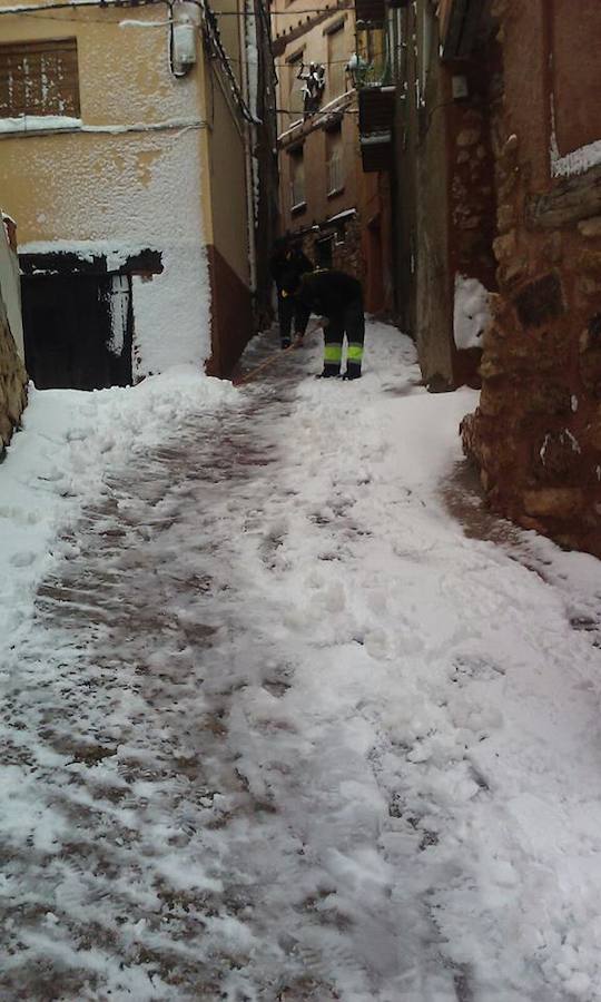 Fotos de la nieve en el interior de la provincia de Valencia