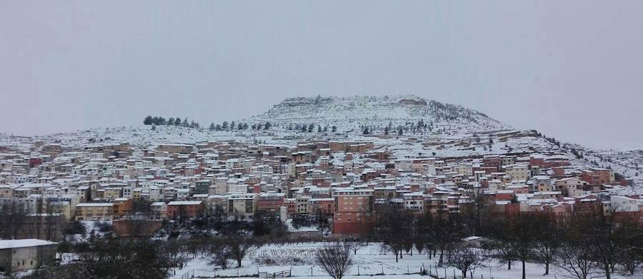 Fotos de la nieve en el interior de la provincia de Valencia