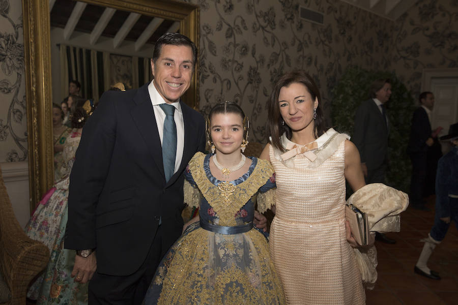 Fotos de la presentación de Mabel Pérez-Manglano, fallera mayor infantil de la Falla Convento Jerusalén