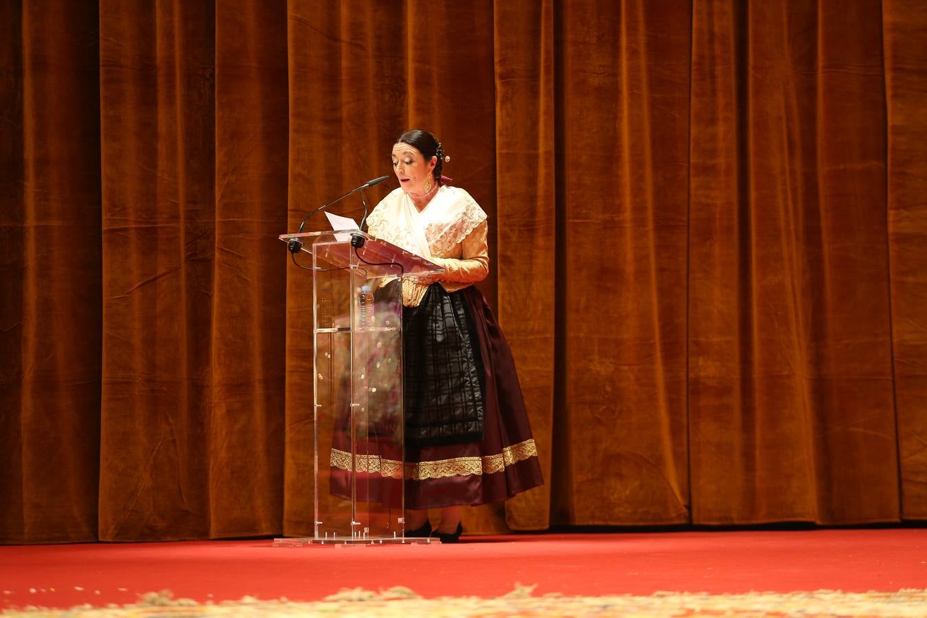 Fotos de la exaltación de la fallera mayor infantil de Valencia 2017