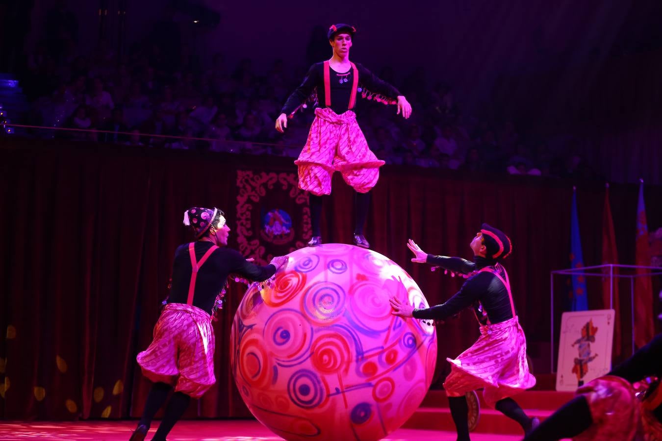 Fotos de la exaltación de la fallera mayor infantil de Valencia 2017