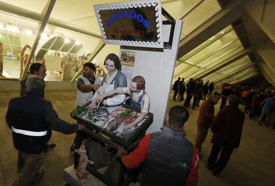 Fotos de la exposición del Ninot Indultat en Valencia