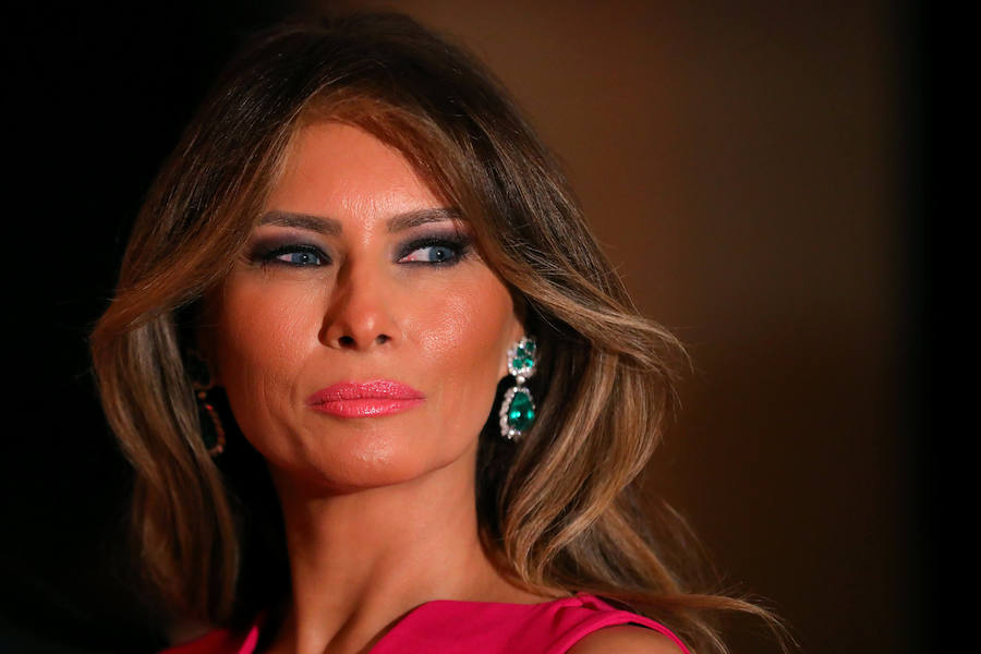Fotos de Melania Trump en el baile anual de la Cruz Roja