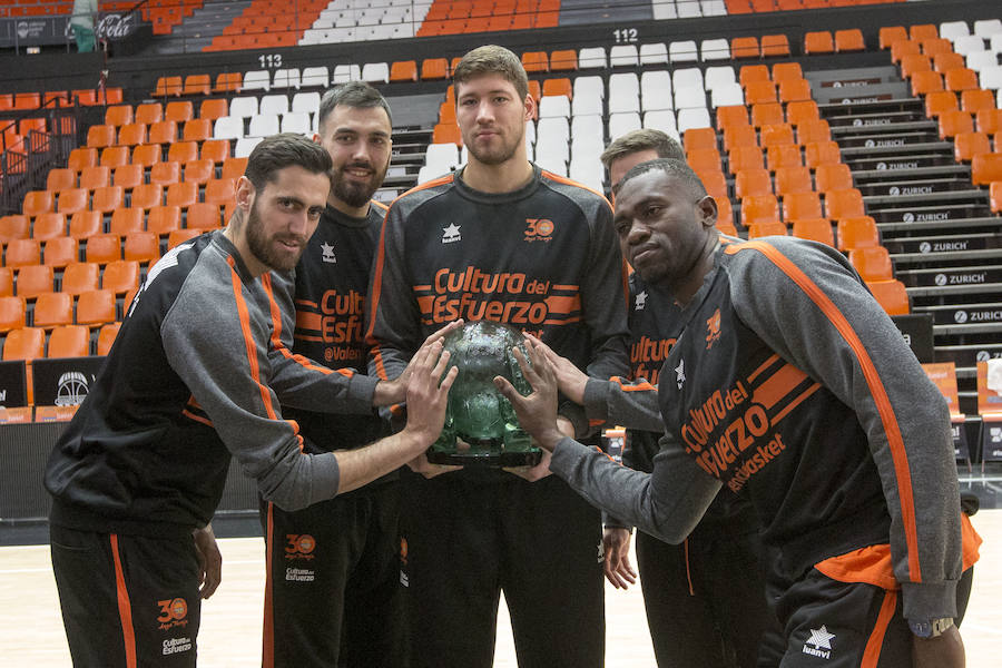 Fotos de la presentación del “Trofeo al Esfuerzo” en su sexta edición