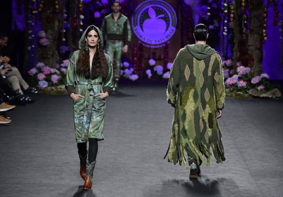 Desfile de Francis Montesinos y Juan Vidal en la Mercedes-Benz Fashion Week Madrid