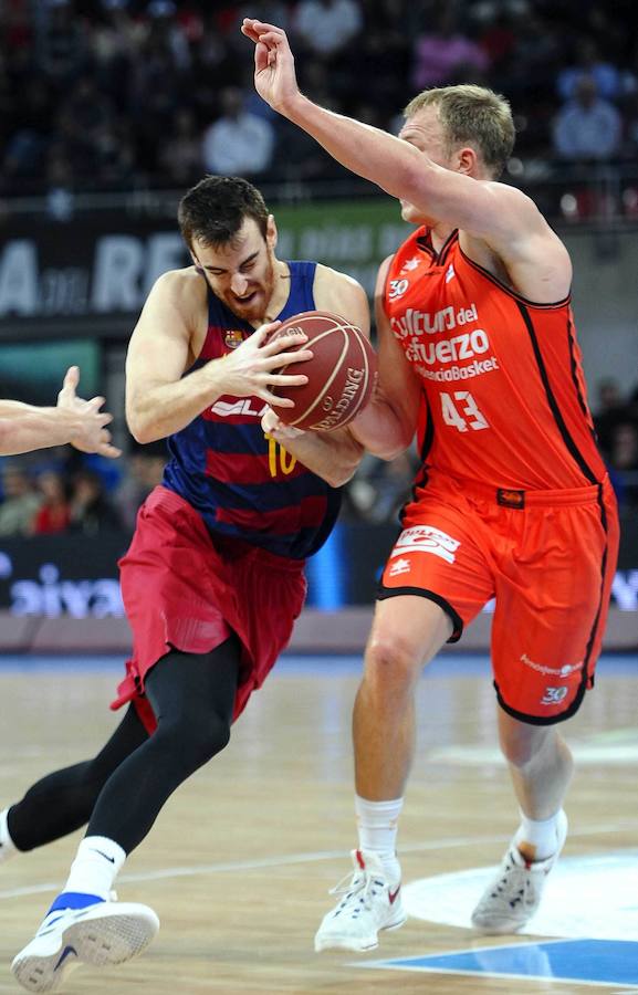 Fotos de la semifinal de Copa del Rey disputado entre el Barcelona y el Valencia Basket