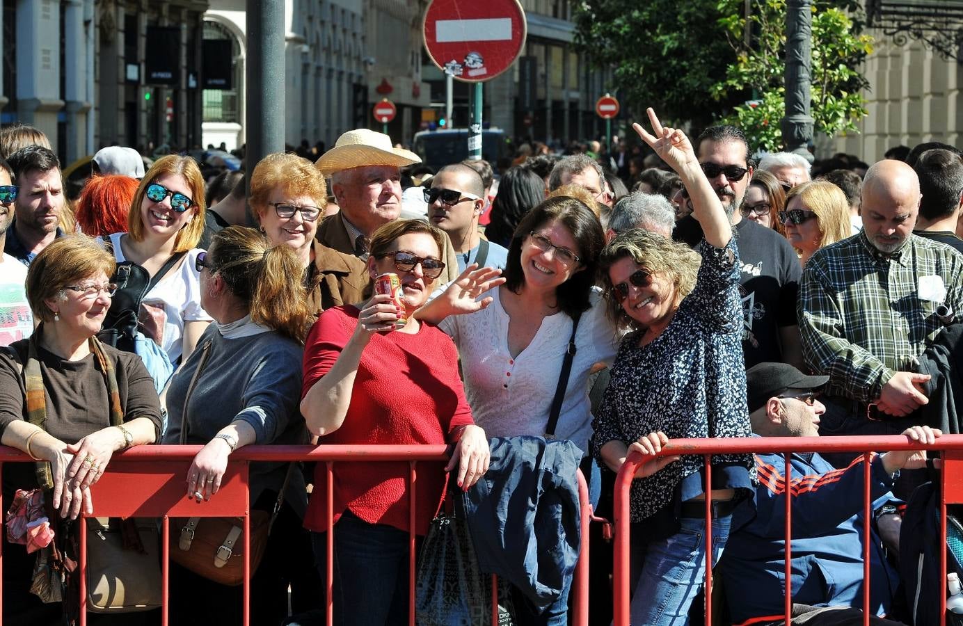 Fallas 2017 | Búscate en la mascletà del 1 de marzo