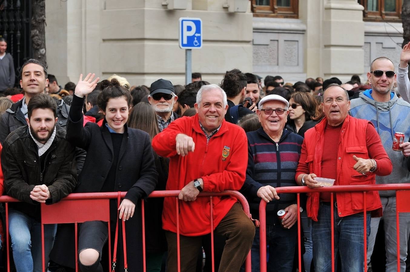 Búscate en las fotos de la tercera mascletà de las Fallas 2017, del 3 de marzo