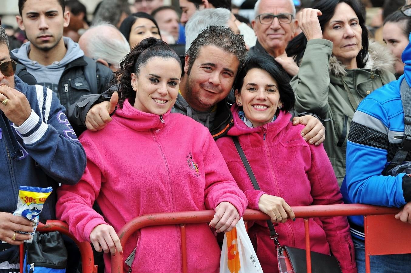 Búscate en las fotos de la tercera mascletà de las Fallas 2017, del 3 de marzo