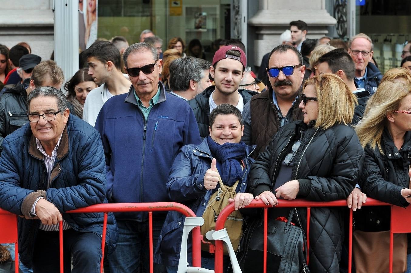 Búscate en las fotos de la tercera mascletà de las Fallas 2017, del 3 de marzo