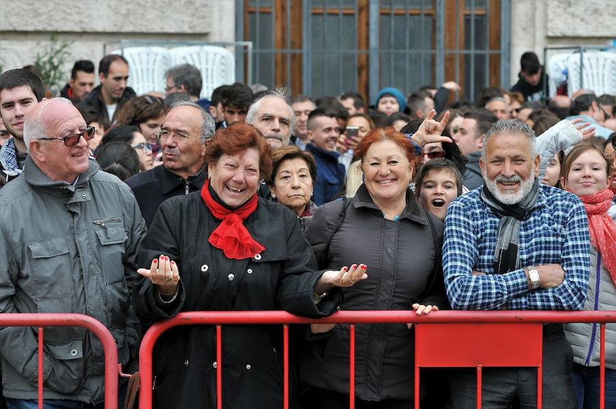 Fotos de la mascletà del 4 de marzo de 2017 a cargo de Pirotecnia Alpujarreña