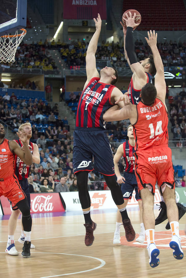 Fotos del partido disputado entre Baskonia y Valencia Basket