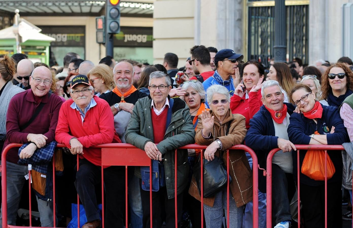 Fallas 2017 | Búscate en la mascletà del 6 de marzo