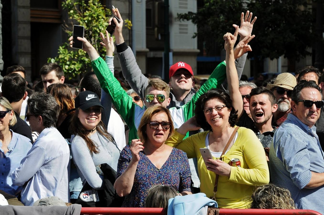 Fallas 2017 | Búscate en la mascletà del 6 de marzo