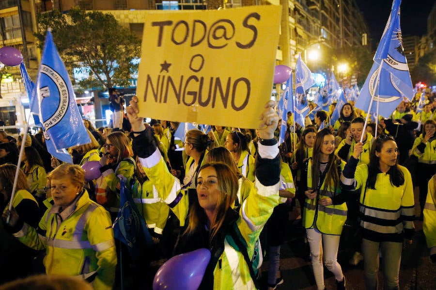 Fotos de la manifestación del Día de la Mujer en Valencia