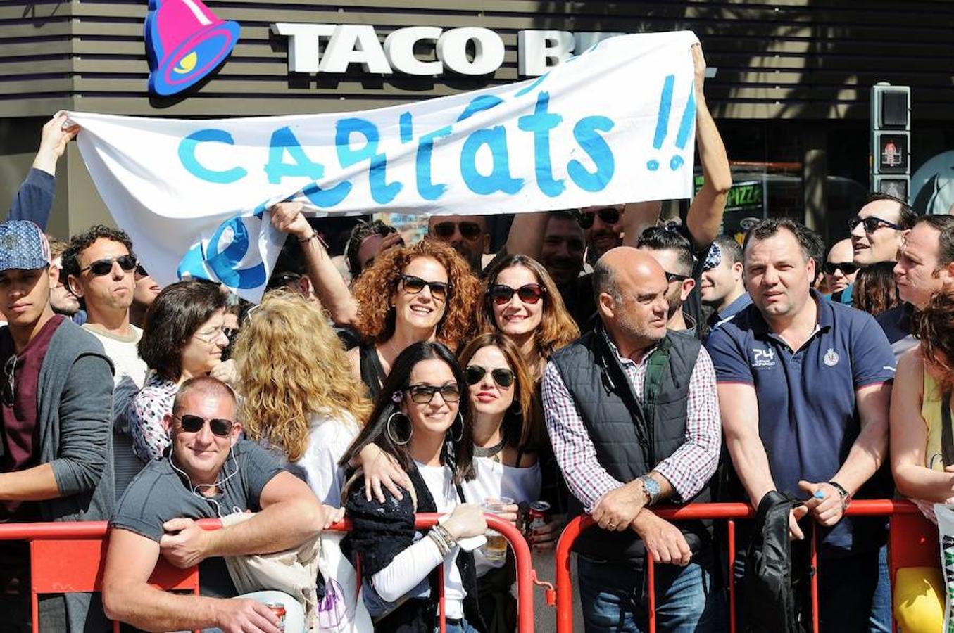 Fotos de la mascletà del sábado 11 de marzo de 2017 de Pirotecnia Tomás de Benicarló. Búscate