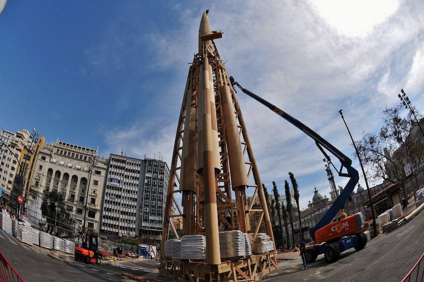 Fotos de la mascletà del domingo 12 de marzo de Pirotecnia Valenciana