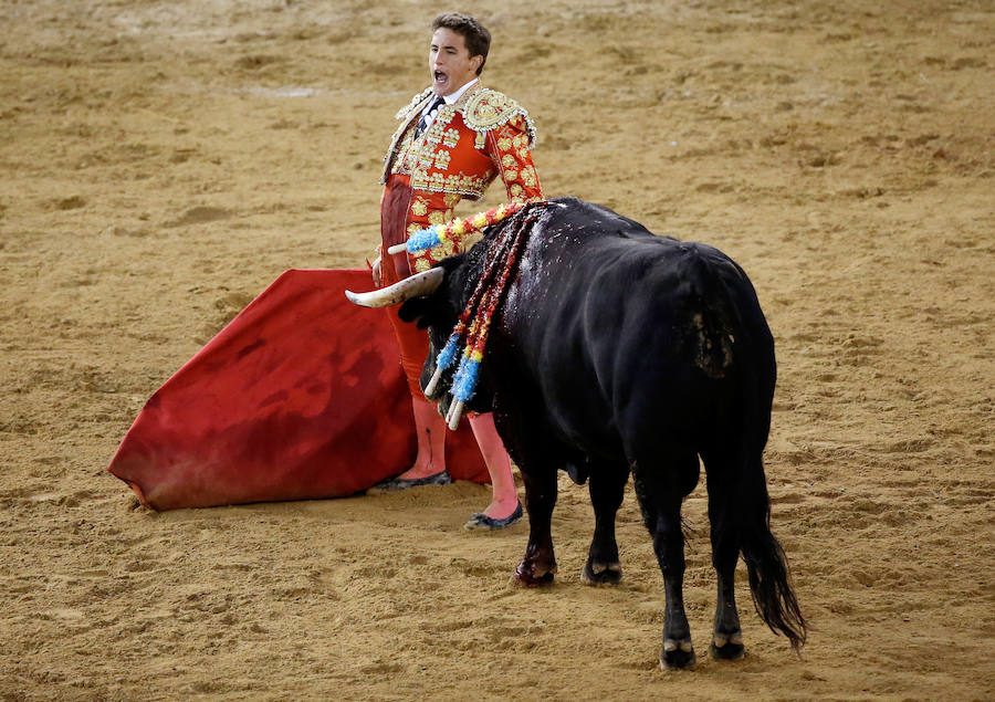 Fotos del cuarto festejo de la Feria de las Fallas de Valencia