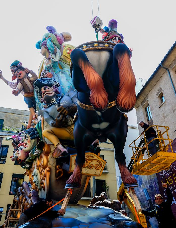 Falla Plaza del Pilar