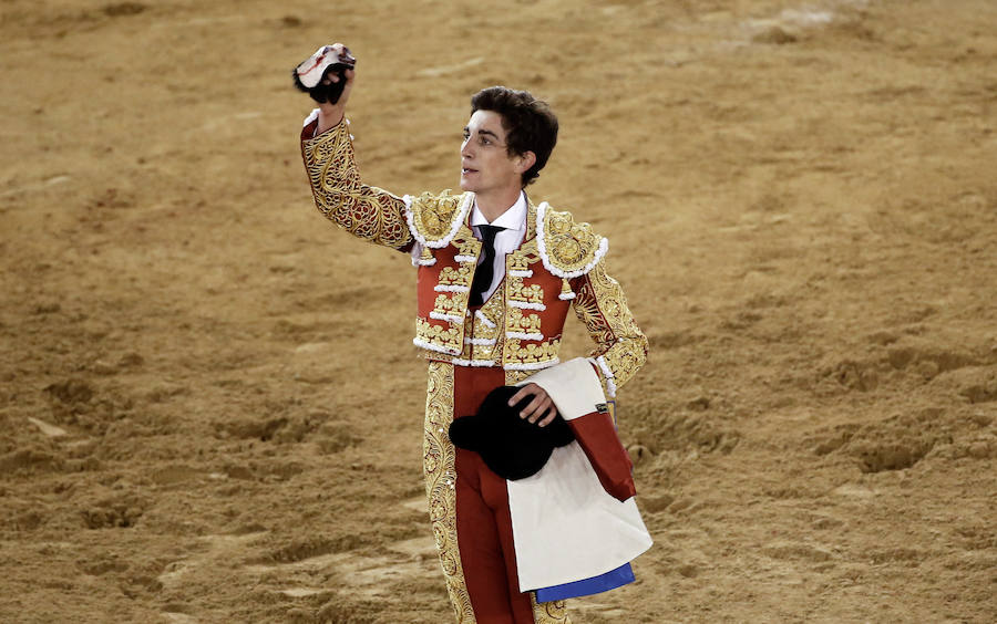 Fotos de la segunda novillada de la Feria de Fallas 2017