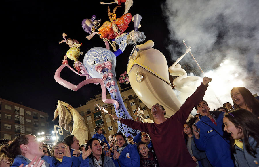 Fotos de la celebración en L&#039;Antiga de Campanar, mejor falla de Especial de 2017