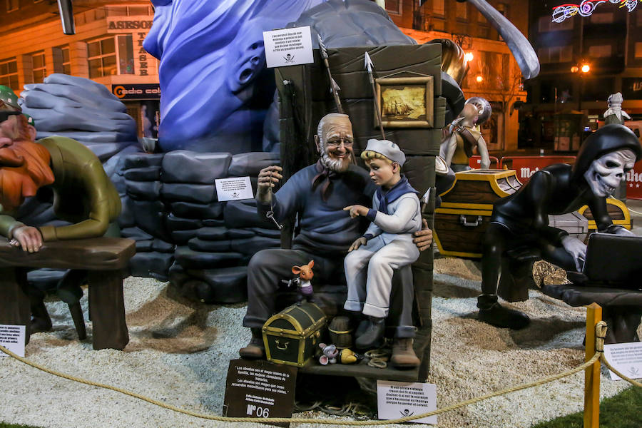 Falla Linterna-Na Robella-Barón de Cárcer Carlos Borrás Cabo