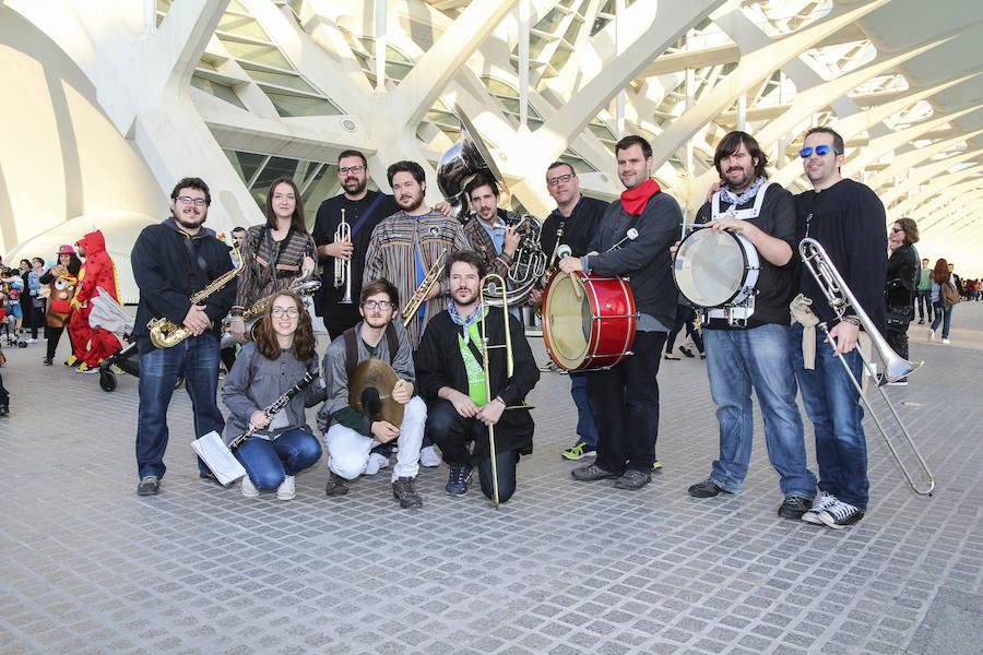 Fotos de la recogida de ninots de la Exposición del Ninot 2017 (II)