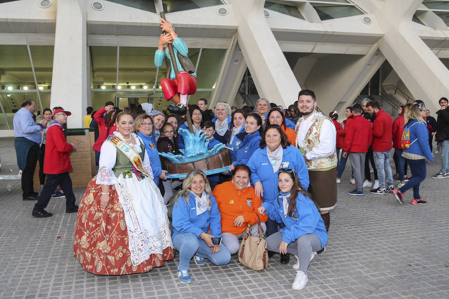 Fotos de la recogida de ninots de la Exposición del Ninot 2017 (II)