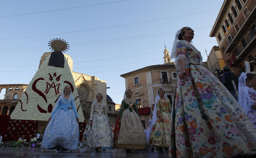 Fotos de la Ofrenda de hoy sábado 18 de marzo (1)