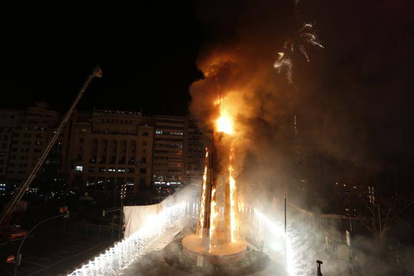 Fotos de la Cremà de las Fallas 2017