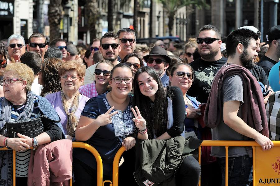 Búscate en la maslcetà del 26 de marzo en Valencia