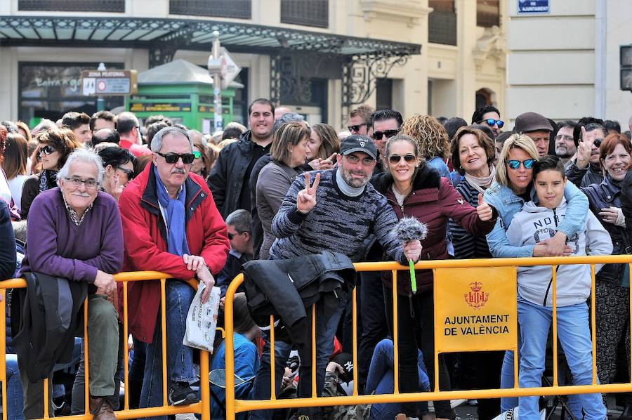 Búscate en la maslcetà del 26 de marzo en Valencia