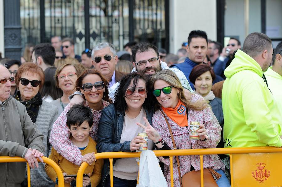 Búscate en la maslcetà del 26 de marzo en Valencia