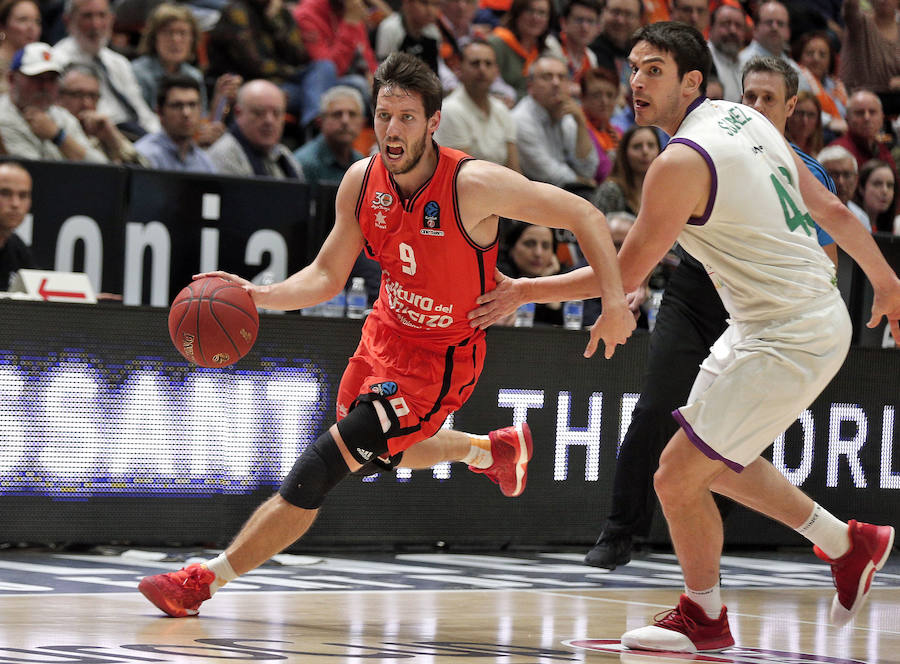 El Valencia Basket-Unicaja correspondiente al primer partido de la final de la Eurocup, en imágnes