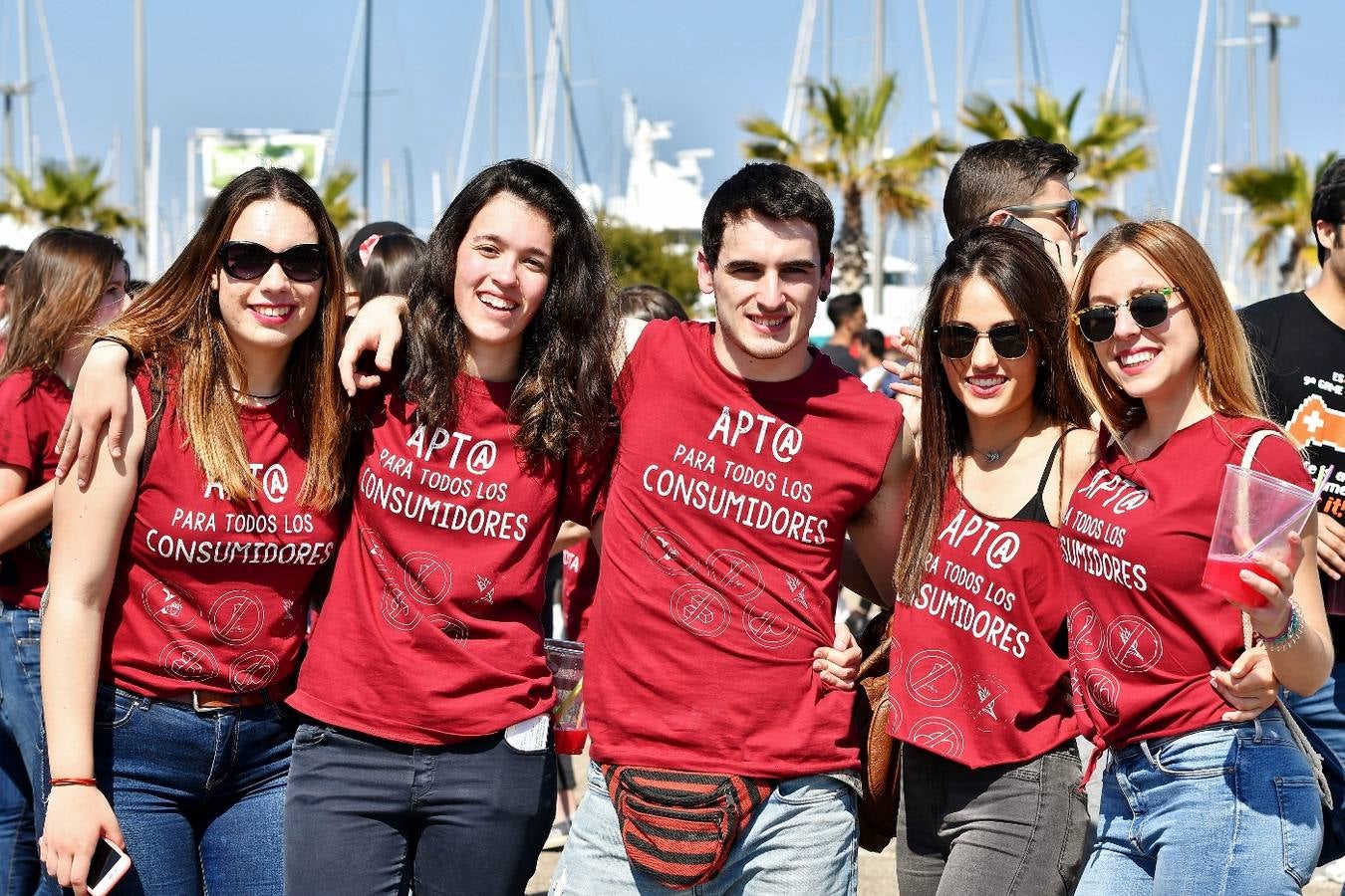 Fotos de las paellas universitarias en Valencia