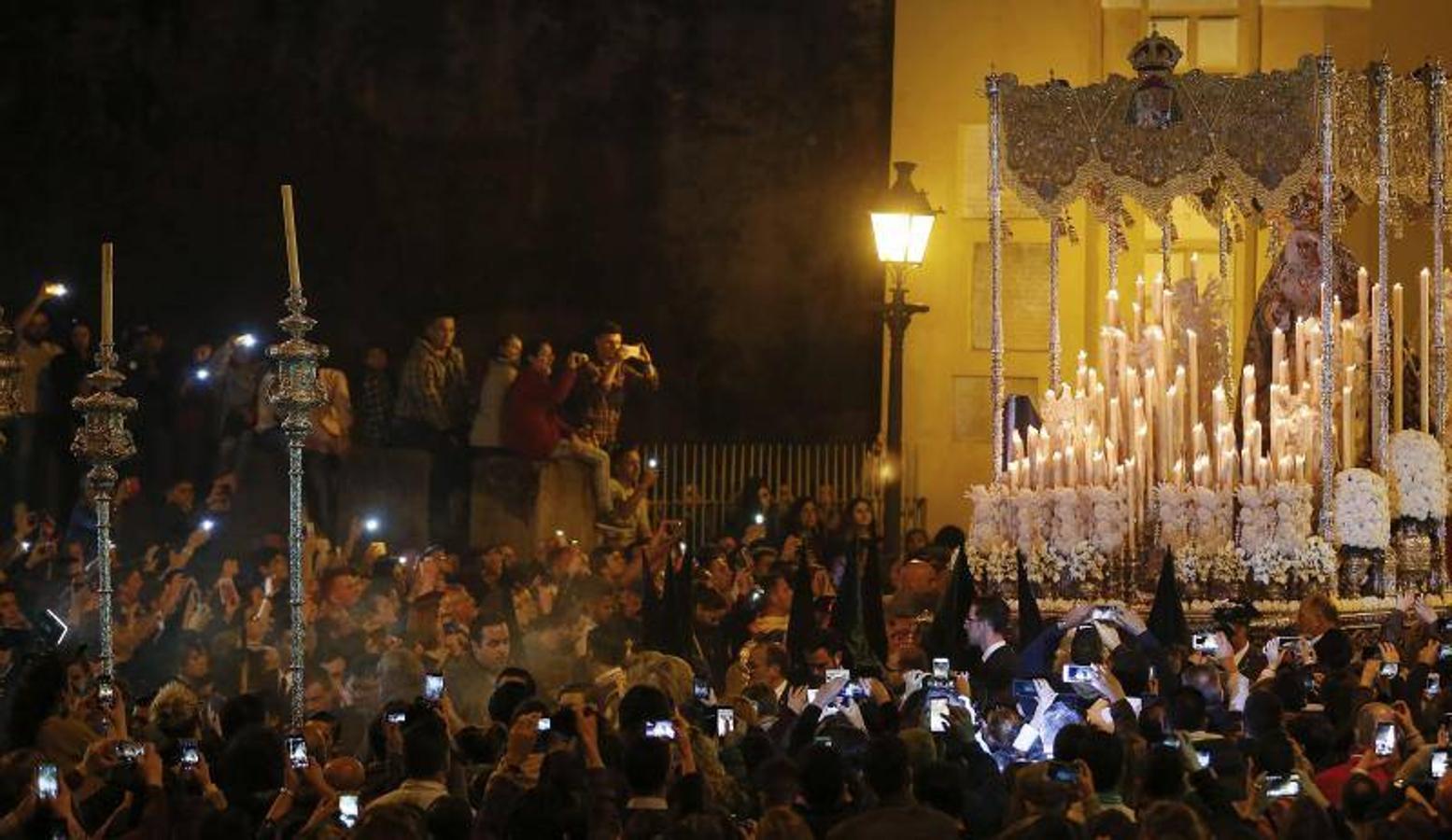 Fotos de la Madrugá de Sevilla en la Semana Santa de 2017