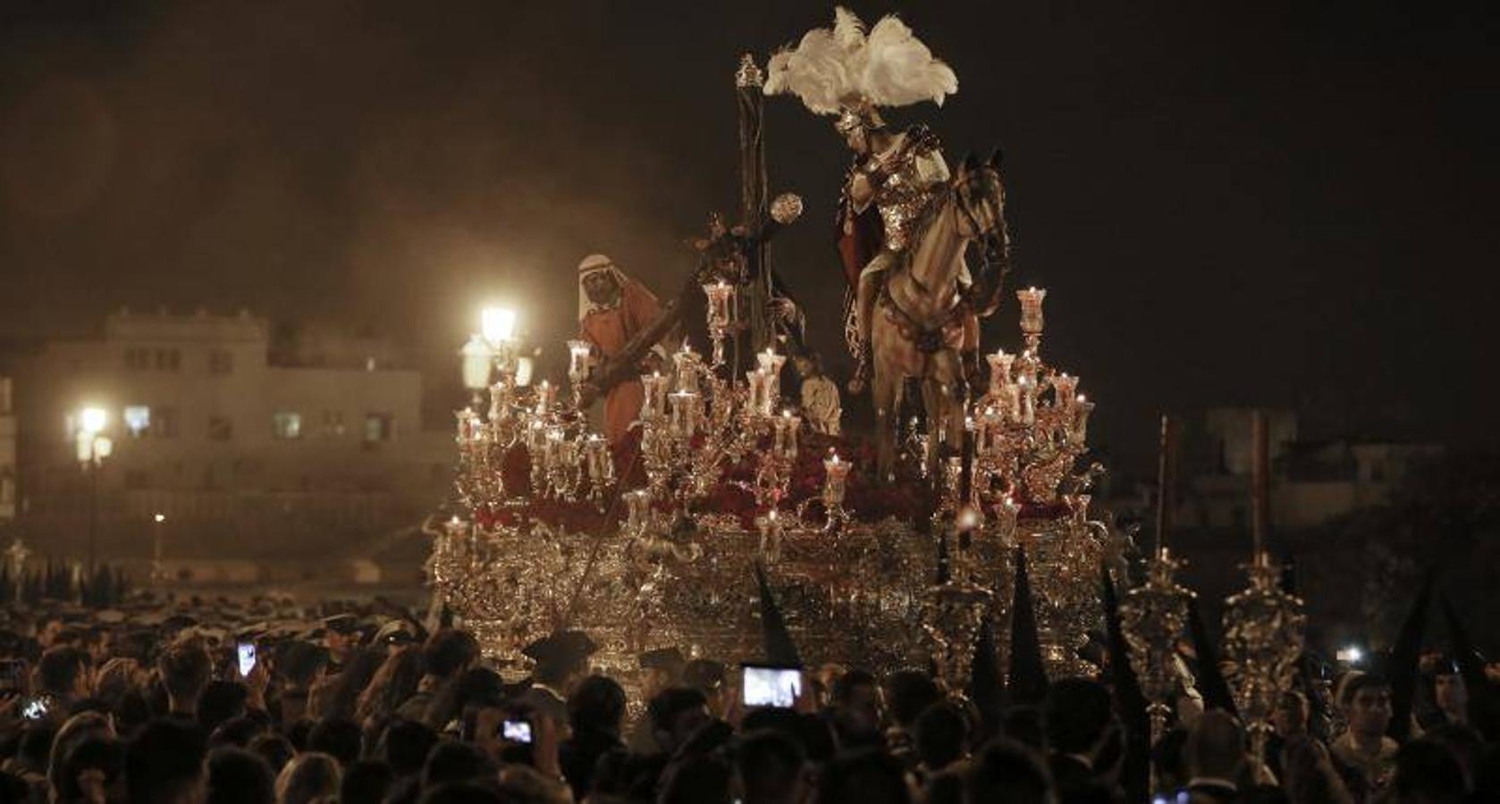 Fotos de la Madrugá de Sevilla en la Semana Santa de 2017