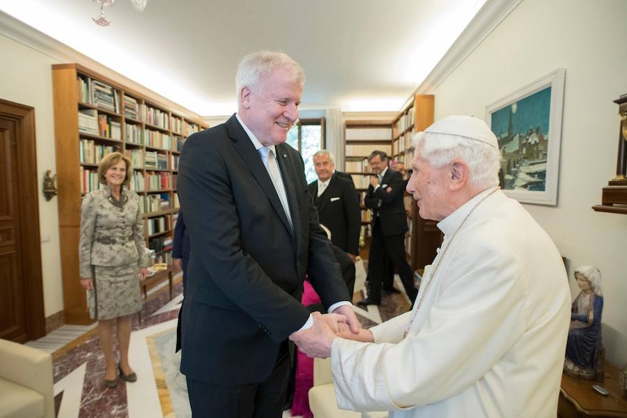 Fotos de la fiesta bávara por el 90 cumpleaños de Benedicto XVI