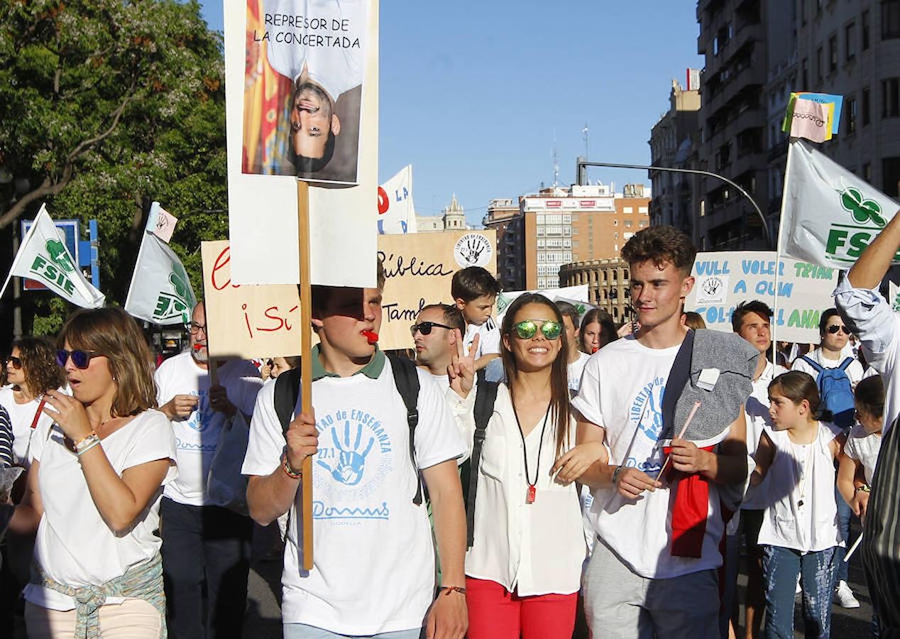 Fotos manifestación libertad educativa (II)