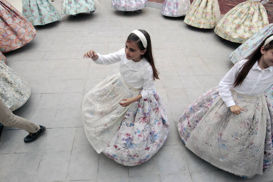 Fotos del ensayo de la dansà a la Virgen