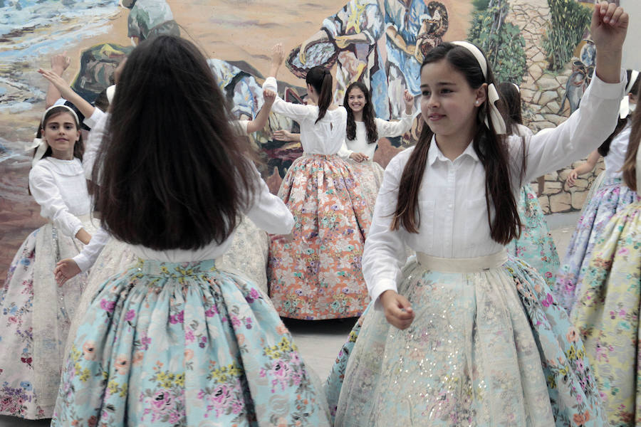 Fotos del ensayo de la dansà a la Virgen