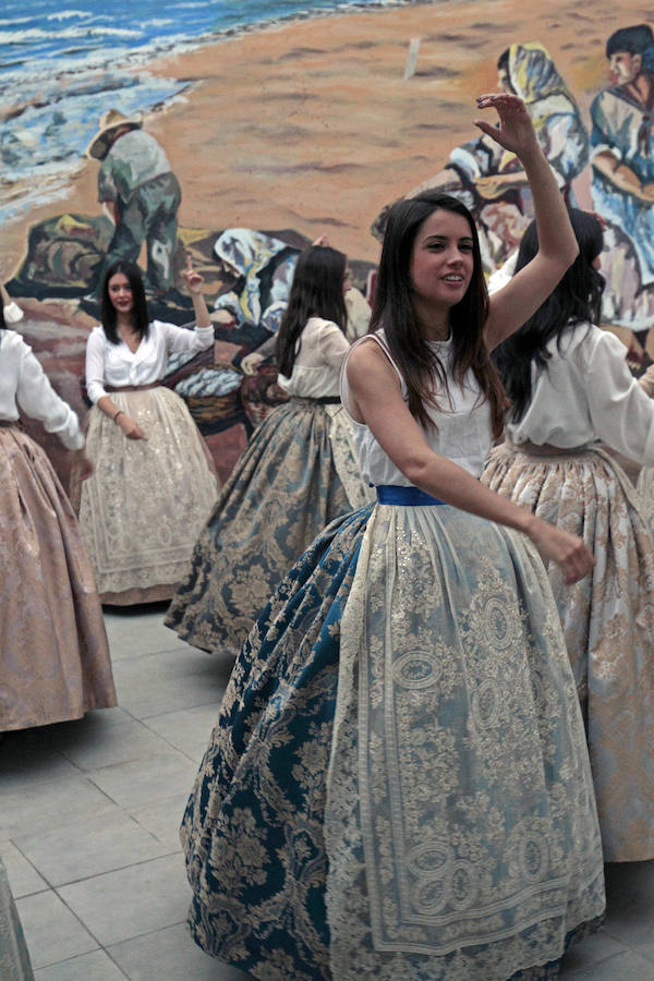 Fotos del ensayo de la dansà a la Virgen