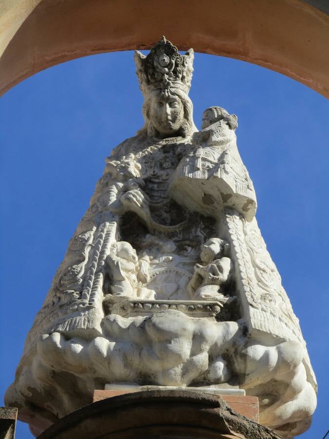 Virgen de los Desamparados en Gregorio Gea