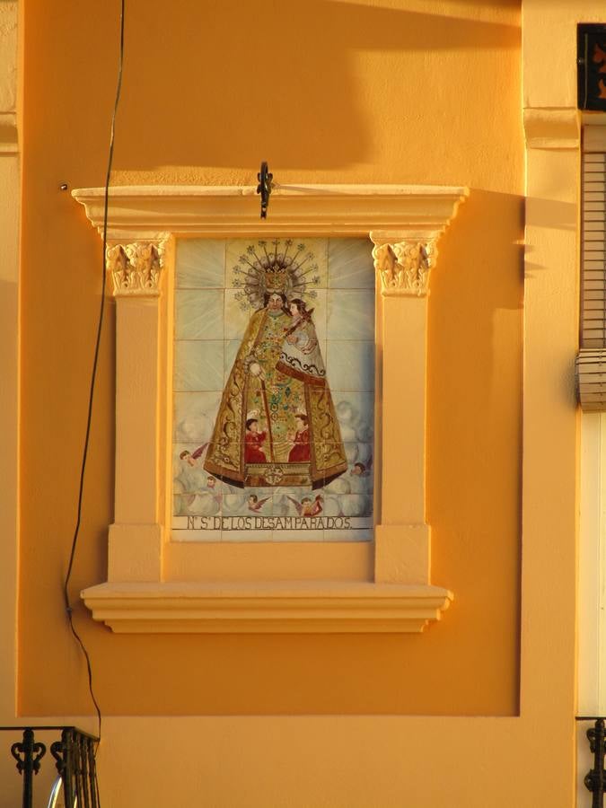 Virgen de los Desamparados en el calleón Suay