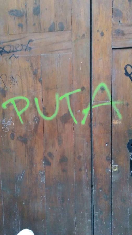 Fotos de los &#039;grafitis&#039; y pintadas en edificios del Carmen