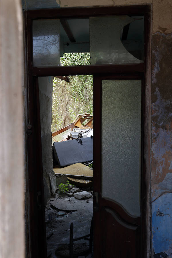 Fotos de chatarrerías ilegales en el Cabanyal de Valencia