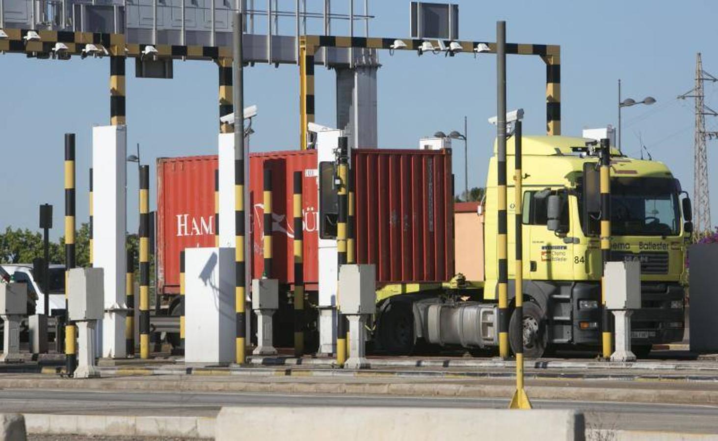 Fotos de la huelga de estibadores en el Puerto de Valencia