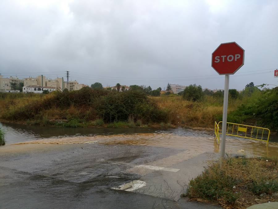 Las lluvias en Dénia superan los 79 litros y obligan a cerrar varios caminos