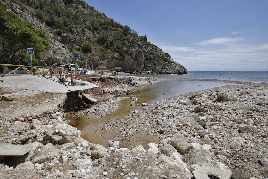 Las lluvias en Dénia superan los 79 litros y obligan a cerrar varios caminos